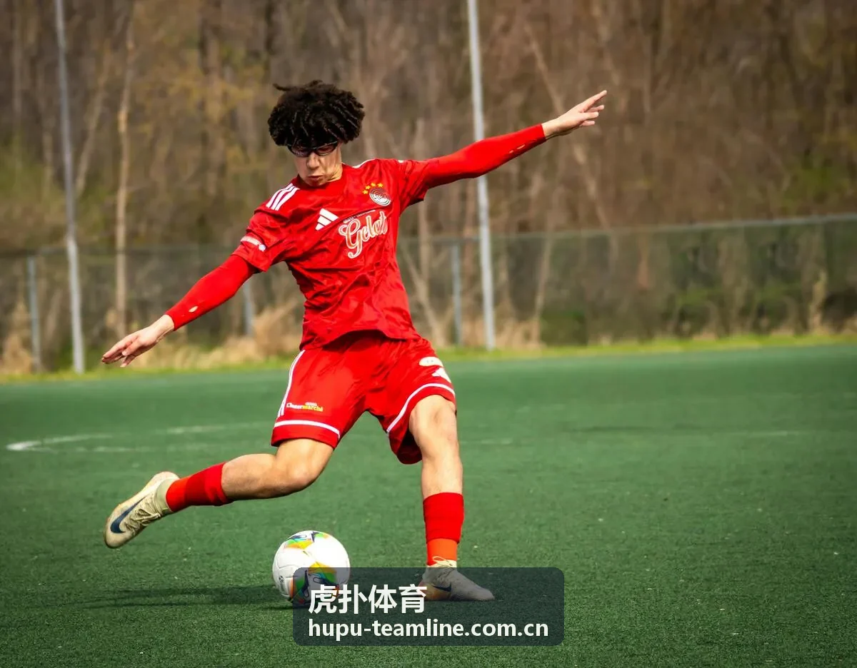 虎扑体育球队观察中的运动员训练画面